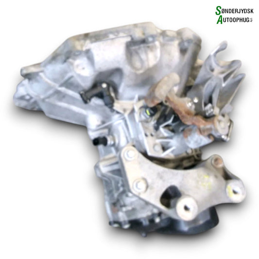 Opel Corsa E Gearkasse 5 Trin Med OEM Nr. 24585802 Fra Opel Ophugger