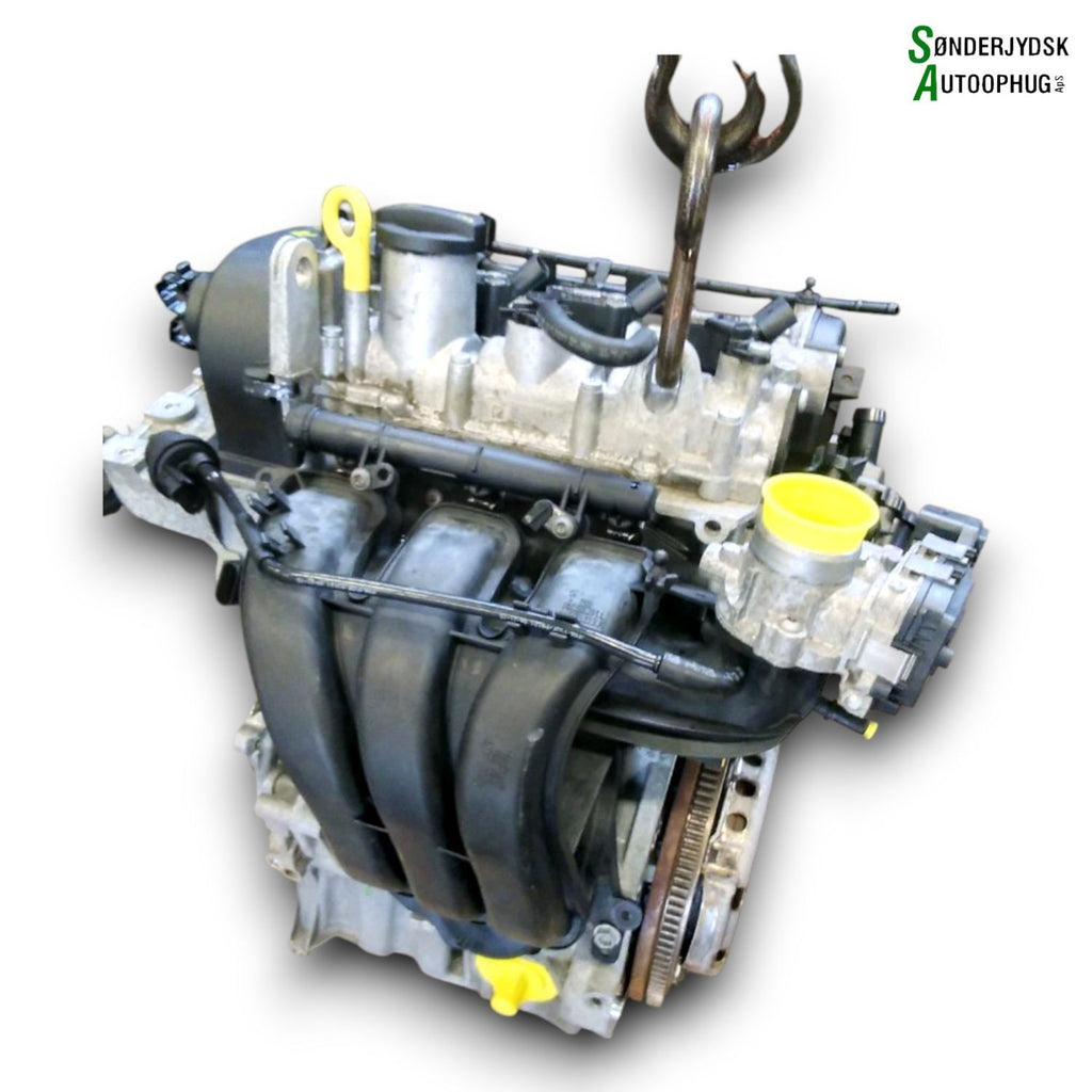 VW Polo 6C Motor Med OEM Nr. 04C100098B Fra VW Ophugger