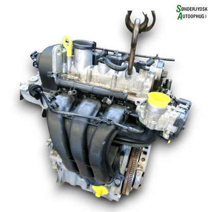VW Polo 6C Motor Med OEM Nr. 04C100098B Fra VW Ophugger