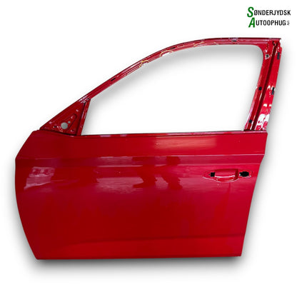 Skoda Kamiq Fordør V Med OEM Nr. 658831051B Fra Skoda Ophugger