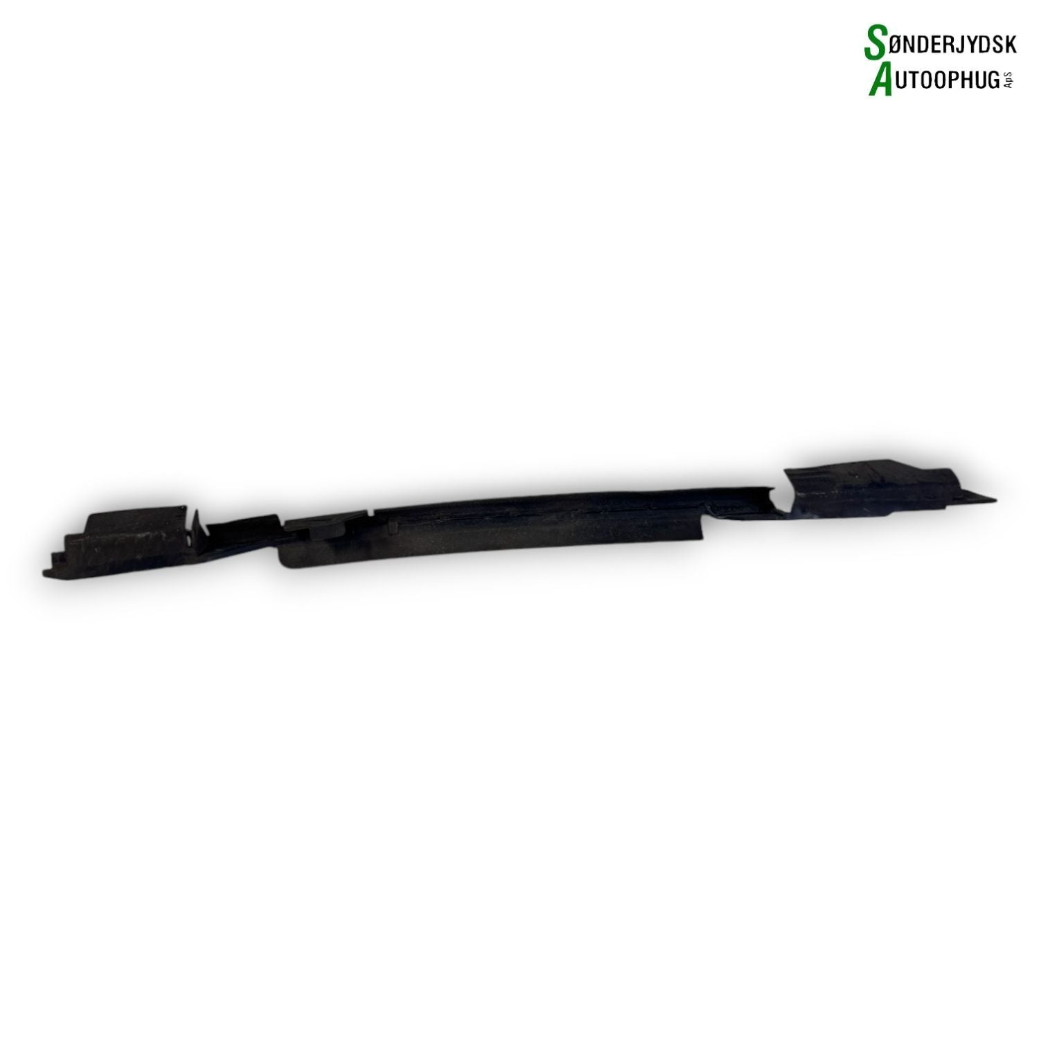 VW Touran 5T Front, Løsdele Med OEM Nr. 5G0121331H Fra VW Ophugger