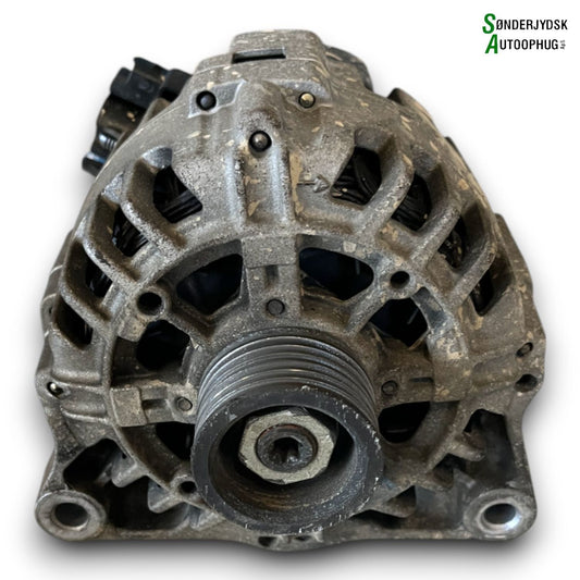 Peugeot 307 Generator Med OEM Nr. 5705EP Fra Peugeot Ophugger