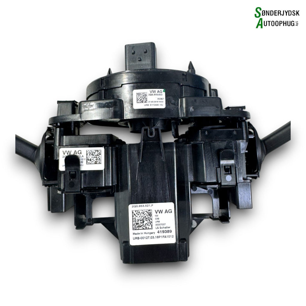 VW Polo Aw Kontakt Combi Med OEM Nr. 2Q0953502AIGI Fra VW Ophugger