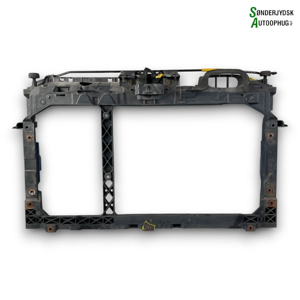 Ford Fiesta 7 Frontkasse Med OEM Nr. 1800029 Fra Ford Ophugger
