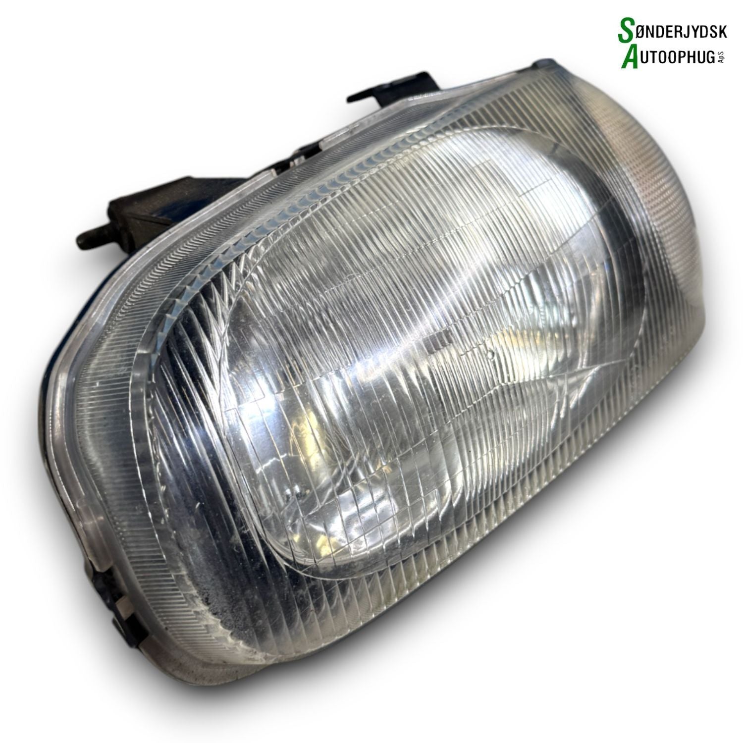 Suzuki Alto Forlygte Med OEM Nr. 35320M79G20 Fra Suzuki Ophugger