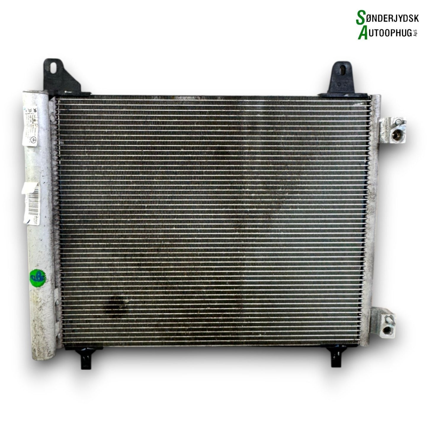 Opel Corsa F Køler Aircond Med OEM Nr. 9825369280 Fra Opel Ophugger