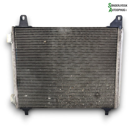 Opel Corsa F Køler Aircond Med OEM Nr. 9825369280 Fra Opel Ophugger