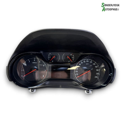 Opel Corsa F Speedometer - Instrument Med OEM Nr. 9831576180 Fra Opel Ophugger