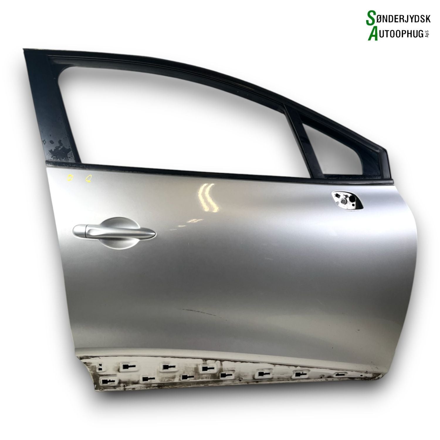 Renault Clio 4 Fordør H Med OEM Nr. 801008302R Fra Renault Ophugger