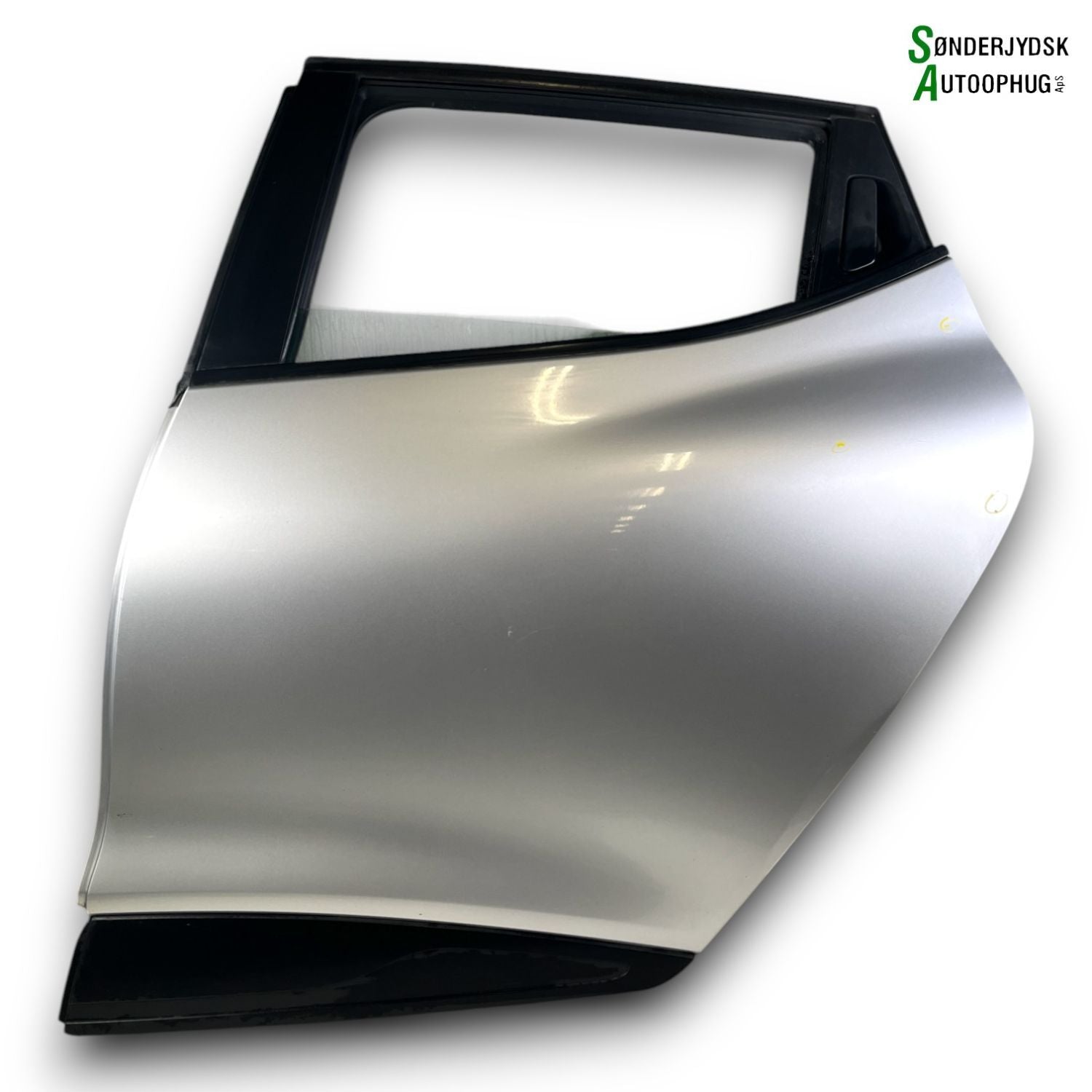 Renault Clio 4 Bagdør V Med OEM Nr. 821016892R Fra Renault Ophugger