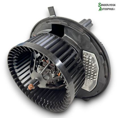 Skoda Octavia Varmeblæser Med OEM Nr. 5Q0907521E Fra Skoda Ophugger