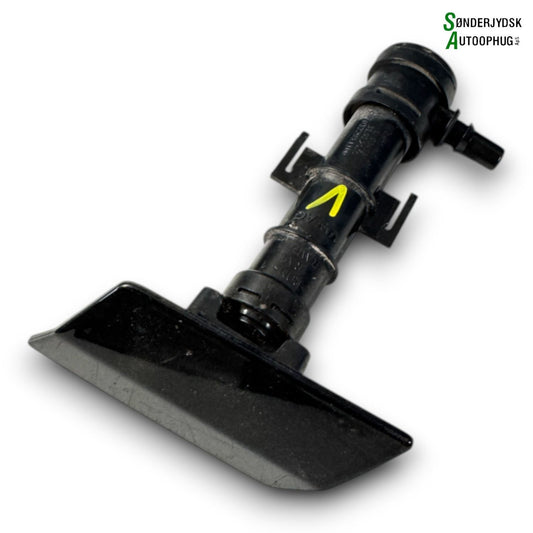 Skoda Octavia Sprinklerdyse Med OEM Nr. 5E0955965 Fra Skoda Ophugger