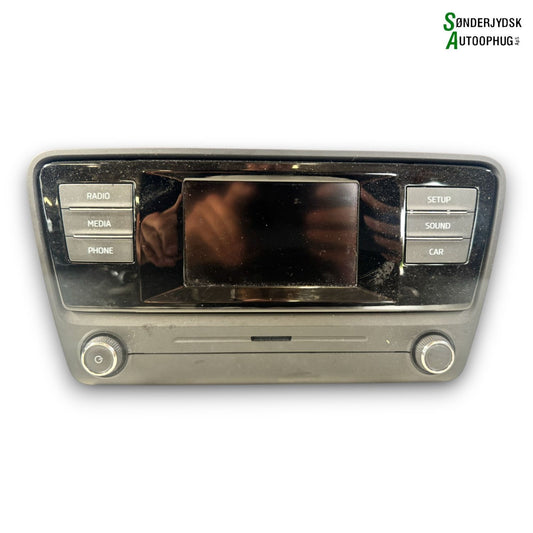 Skoda Octavia Radio, Multi Display Med OEM Nr. 5E0035871A Fra Skoda Ophugger