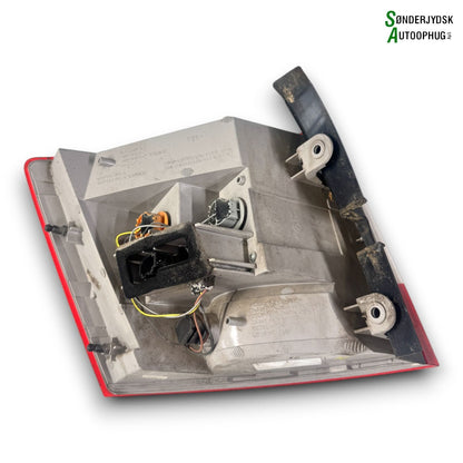 Skoda Octavia Baglygte Med OEM Nr. 5E9945112A Fra Skoda Ophugger