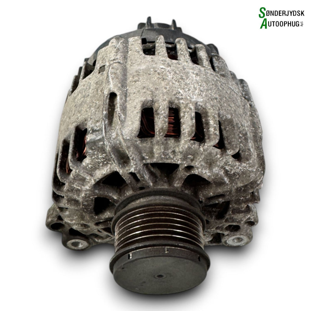 VW Polo 6R Generator Med OEM Nr. 03L903023A Fra VW Ophugger