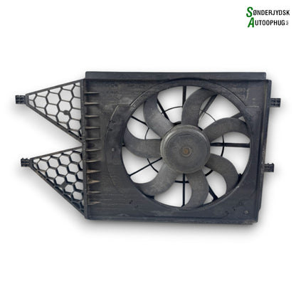 VW Polo 6R Kølerblæser El Med OEM Nr. 6R0121207A Fra VW Ophugger