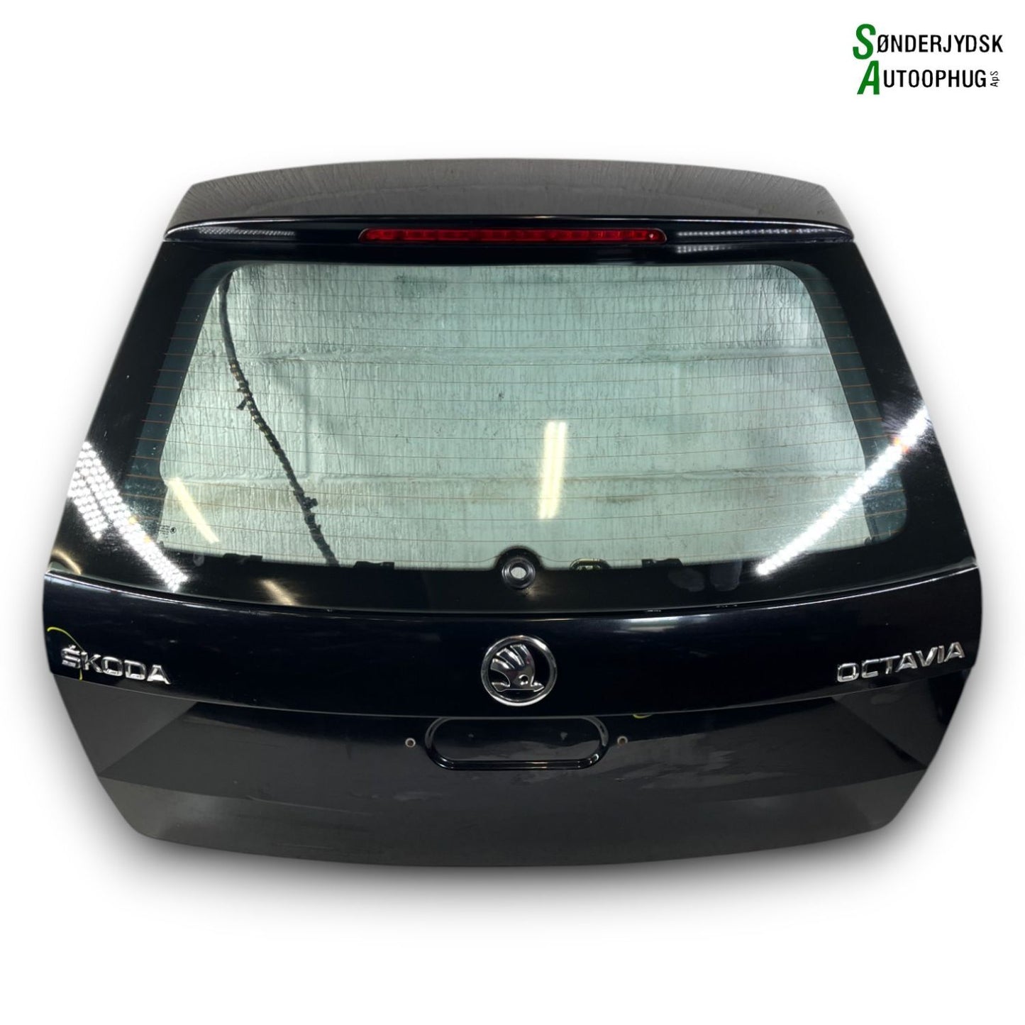 Skoda Octavia Bagklap Med OEM Nr. 5E9827023E Fra Skoda Ophugger