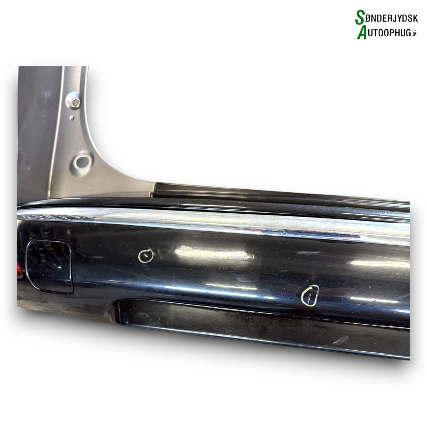 Renault Clio 4 Bagkofanger Med OEM Nr. 850227118R Fra Renault Ophugger