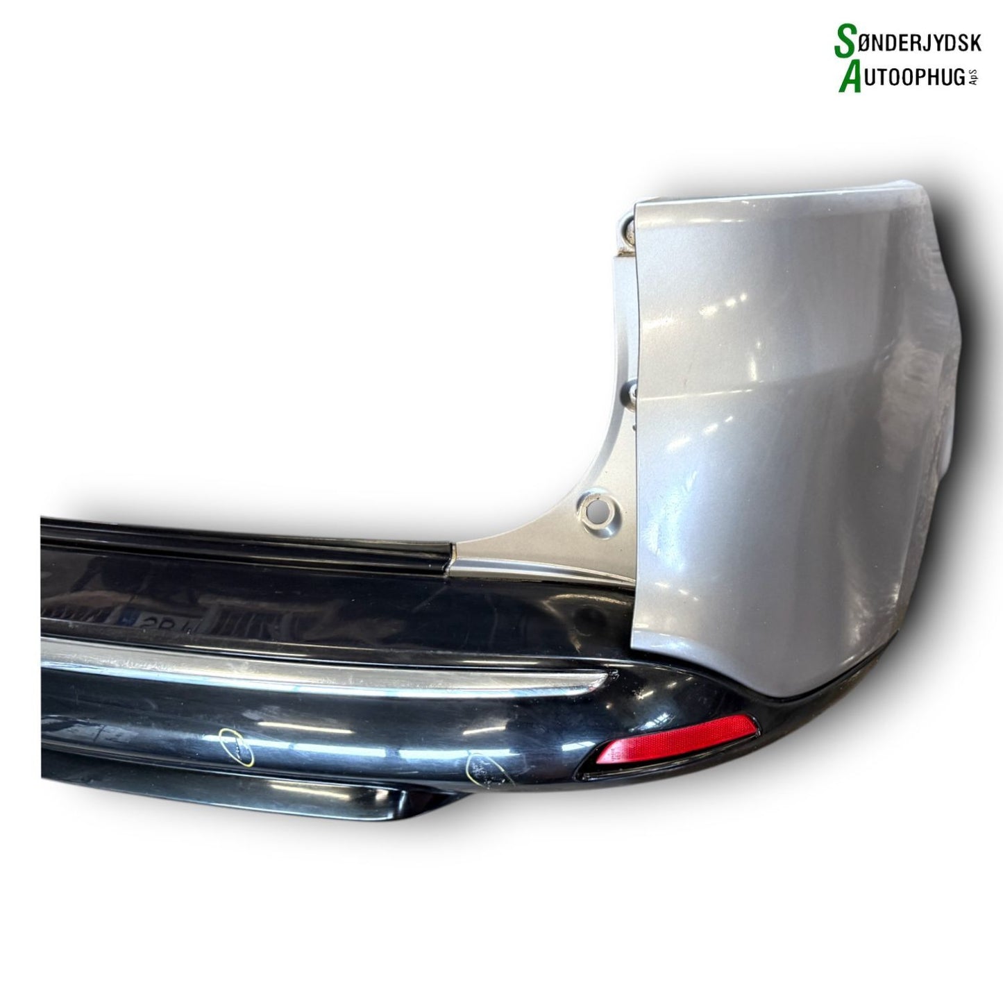 Renault Clio 4 Bagkofanger Med OEM Nr. 850227118R Fra Renault Ophugger