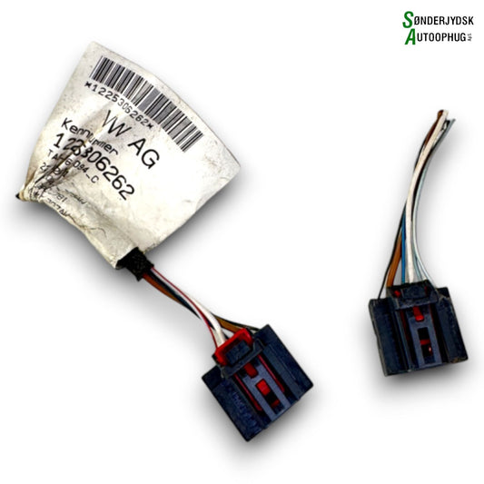 VW UP Stik Baglygte V Med OEM Nr. Ophugger Fra VW Ophugger