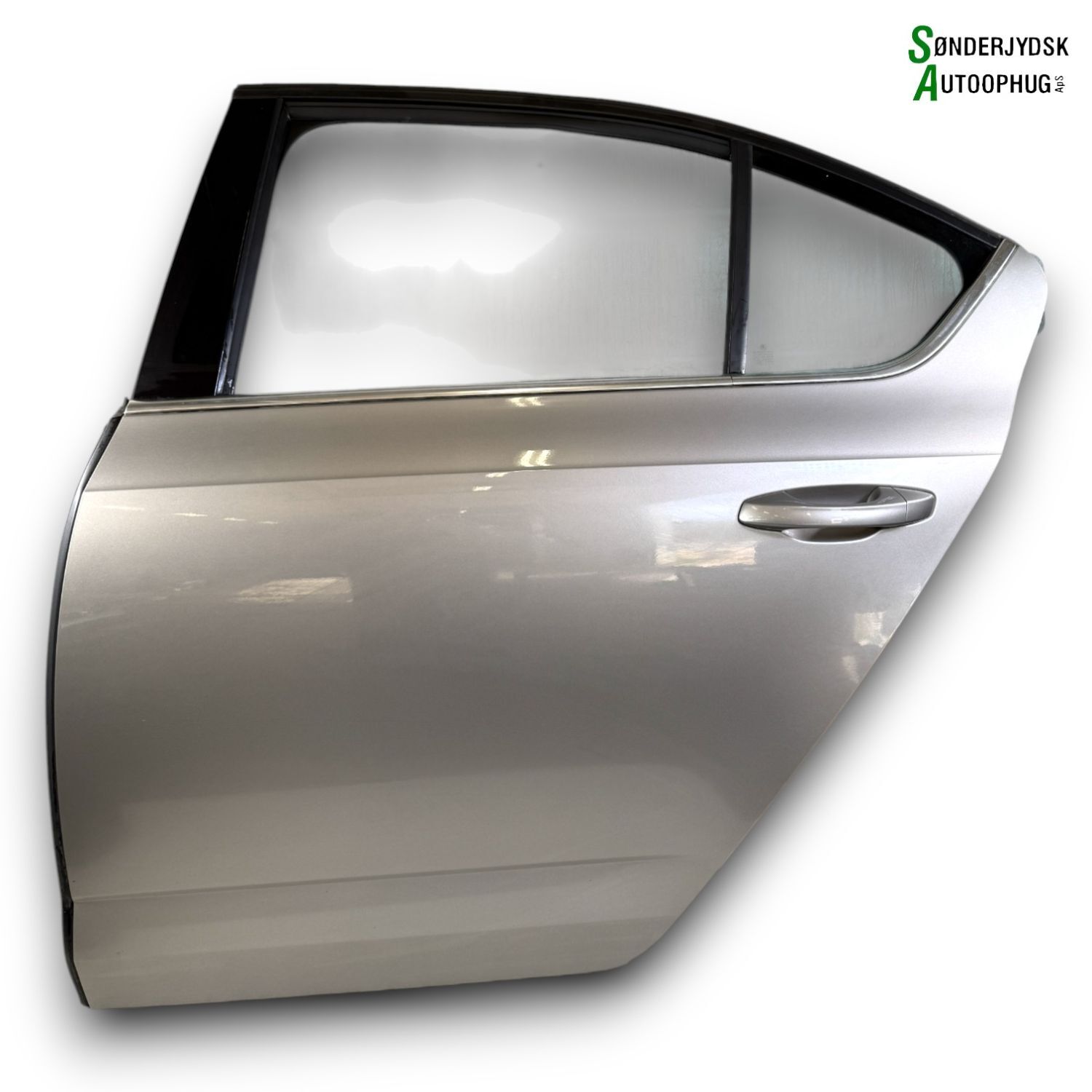 Skoda Octavia Bagdør V Med OEM Nr. 5E5833055B Fra Skoda Ophugger