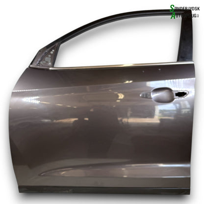 Hyundai Tucson Fordør V Med OEM Nr. 82210D3011 Fra Hyundai Ophugger