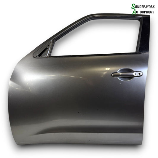 Nissan Juke Fordør V Med OEM Nr. H0101BA6MC Fra Nissan Ophugger