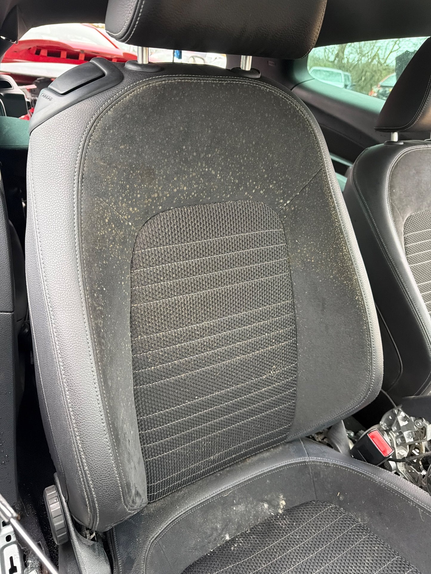 VW Scirocco III I3 Forsæde - Forstol Med OEM Nr. 1K8881806BP Fra VW Ophugger