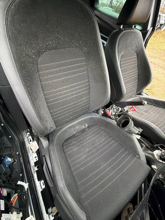 VW Scirocco III I3 Forsæde - Forstol Med OEM Nr. 1K8881375M Fra VW Ophugger