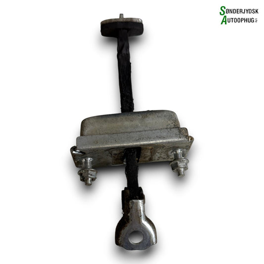 Toyota Verso Dørstop Med OEM Nr. 686300F011 Fra Toyota Ophugger
