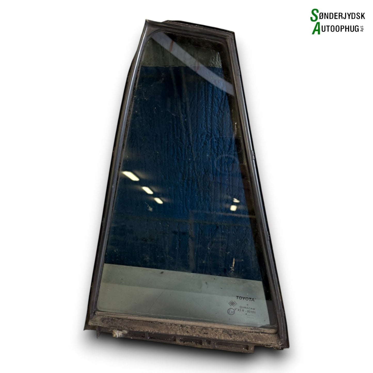 Toyota Verso Trekantrude Med OEM Nr. 681240F020 Fra Toyota Ophugger