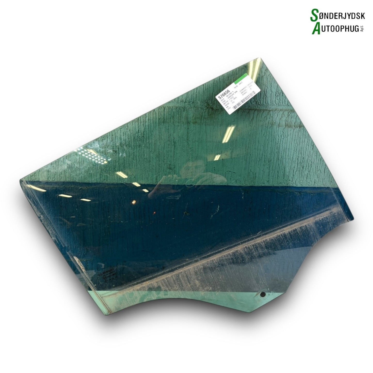 Renault Megane 4 Dørrude - Siderude Med OEM Nr. 823007513R Fra Renault Ophugger