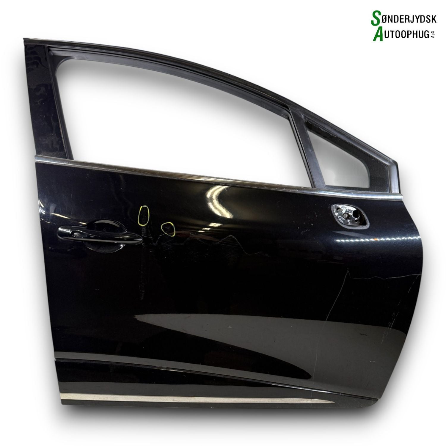 Renault Clio 4 Fordør H Med OEM Nr. 801008302R Fra Renault Ophugger