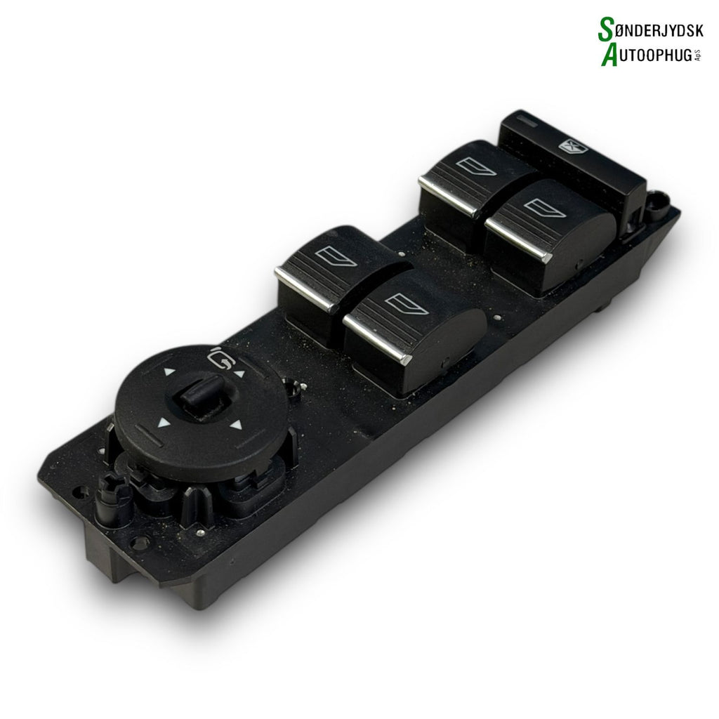 Ford B-Max Kontakt Rudehejs Med OEM Nr. 2032975 Fra Ford Ophugger