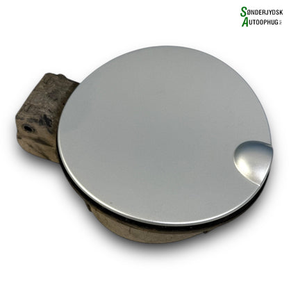 VW Up Benzinklap / Tankklap Med OEM Nr. 1S0809857KGRU Fra VW Ophugger