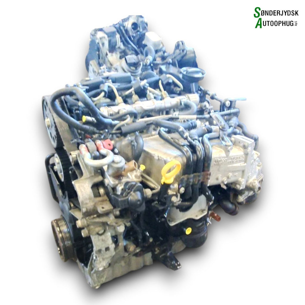 Audi A3 8V Motor Med OEM Nr. 04L100090DX Fra Audi Ophugger