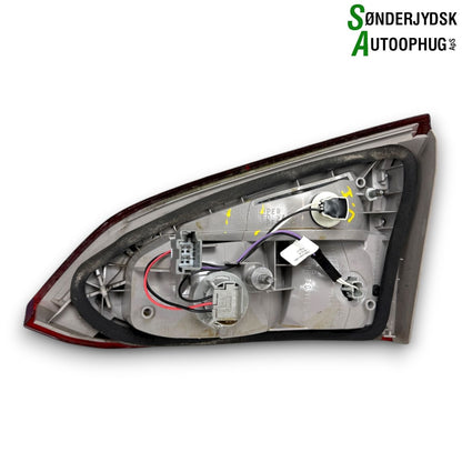 Ford Focus Baglygte Med OEM Nr. 1868300 Fra Ford Ophugger