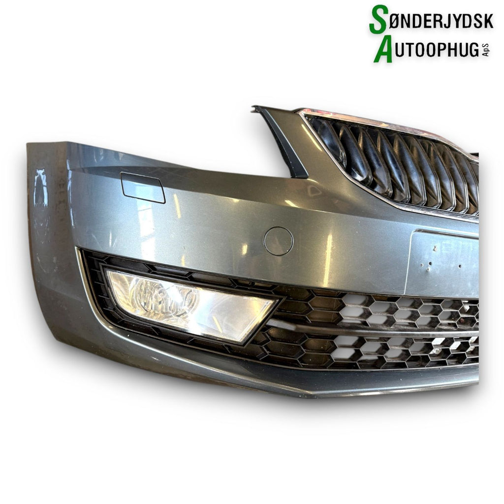Skoda Octavia Forkofanger Med OEM Nr. 5E0807217A Fra Skoda Ophugger