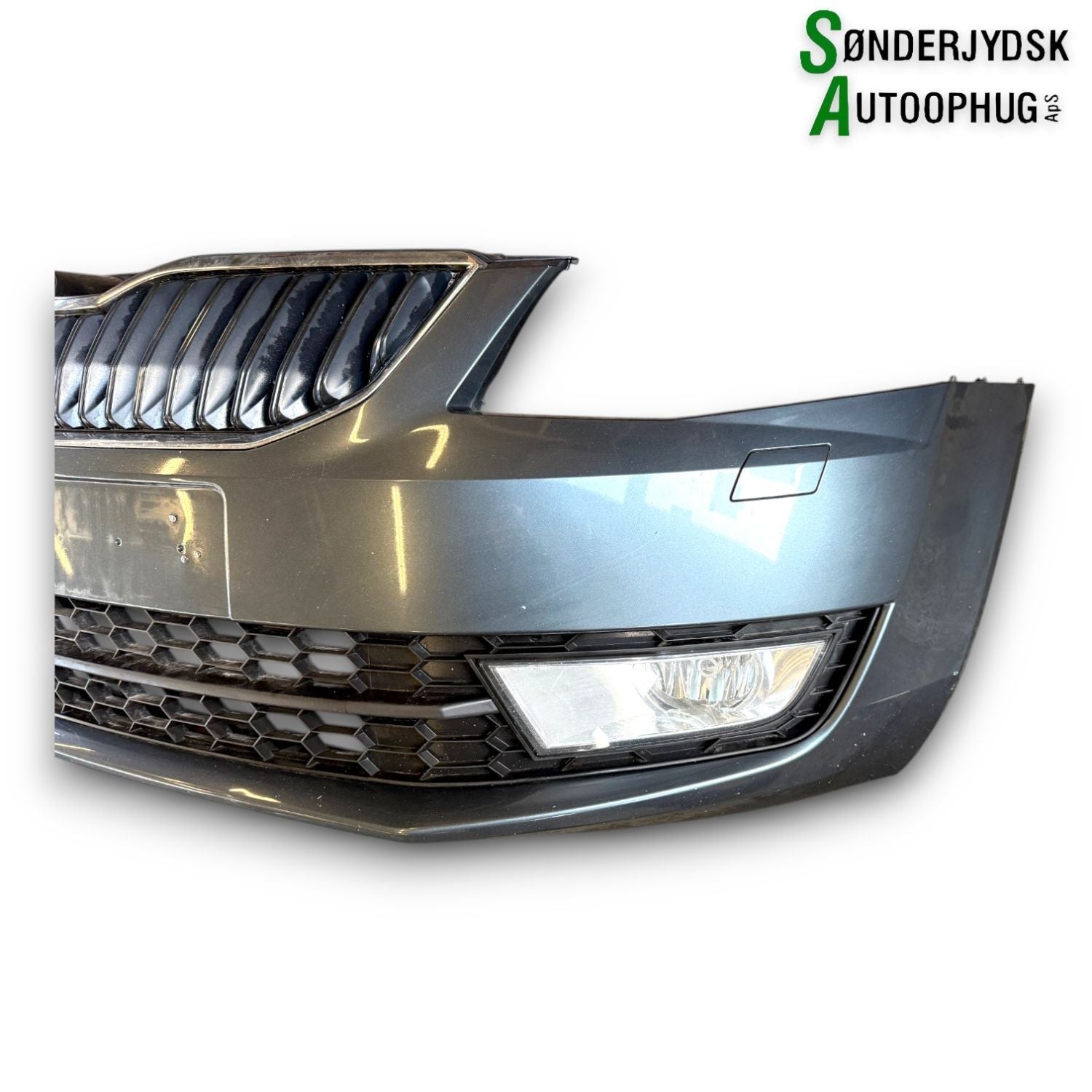 Skoda Octavia Forkofanger Med OEM Nr. 5E0807217A Fra Skoda Ophugger