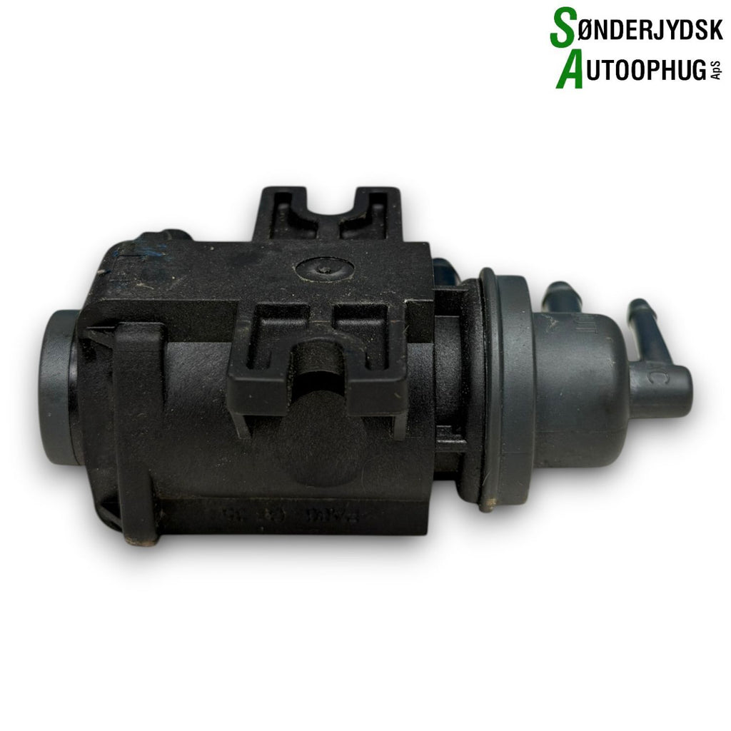 Ford Focus Vacuum Ventil Med OEM Nr. H6BG9F490CA Fra Ford Ophugger