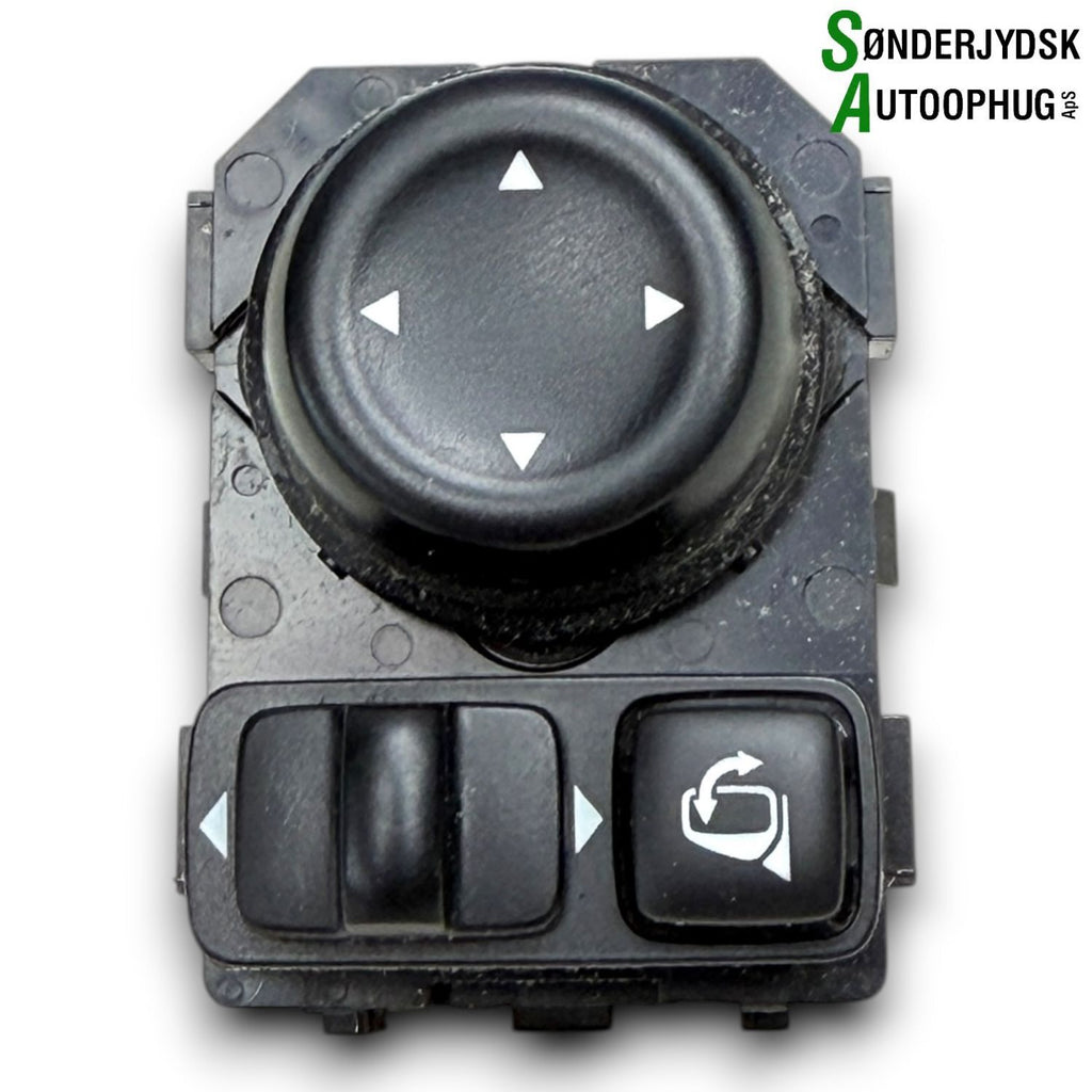 Nissan Qashqai Kontakt Sidespejl Med OEM Nr. 255704EA1B Fra Nissan Ophugger