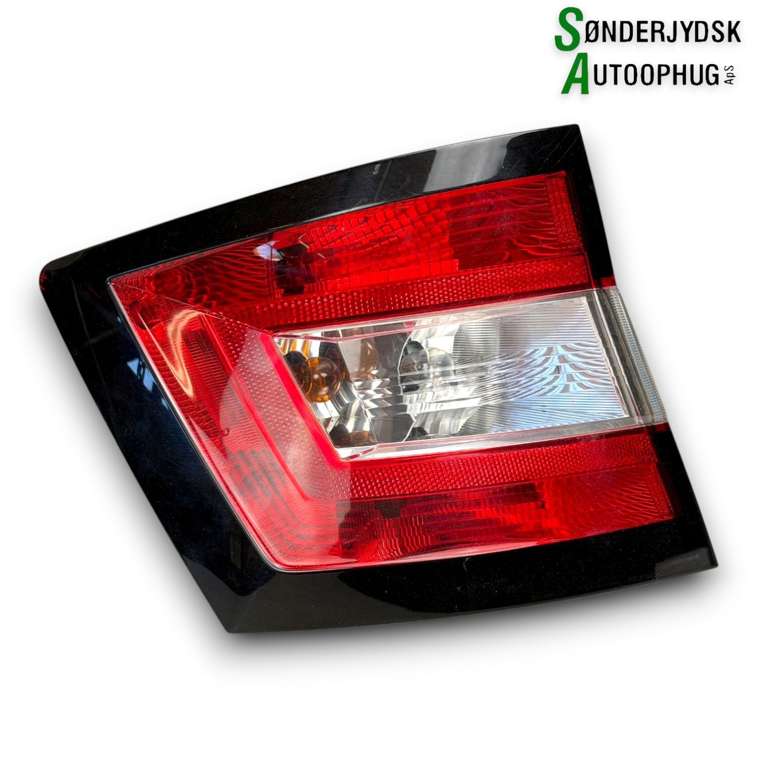 Skoda Fabia Baglygte Med OEM Nr. 6V9945111 Fra Skoda Ophugger