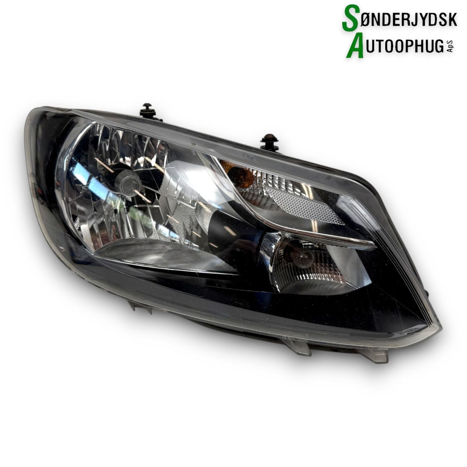 VW Caddy 2K Forlygte Med OEM Nr. 2K5941006A Fra VW Ophugger