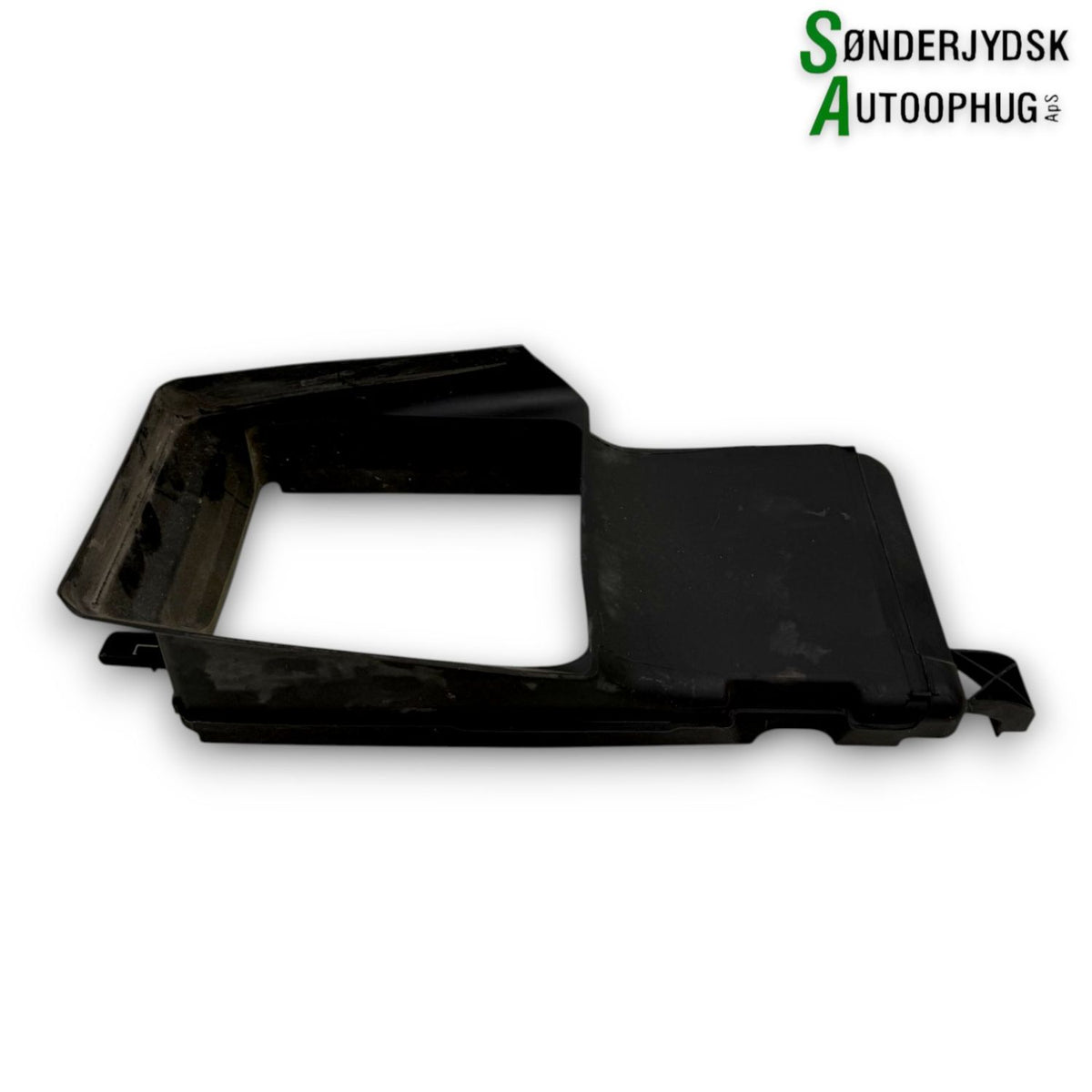 Ford Focus Luftindtag For Med OEM Nr. F1EB8121A Fra Ford Ophugger