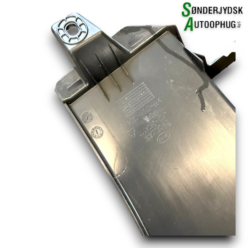 Byd Seal Bagkofanger Med OEM Nr. UKEA2804111 Fra Byd Ophugger
