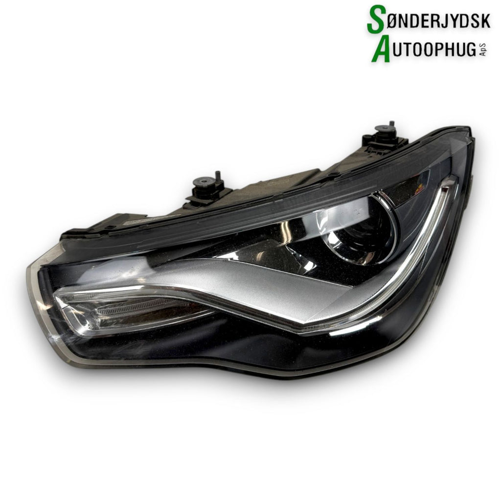 Audi A1 Forlygte Med OEM Nr. 8X0941005 Fra Audi Ophugger