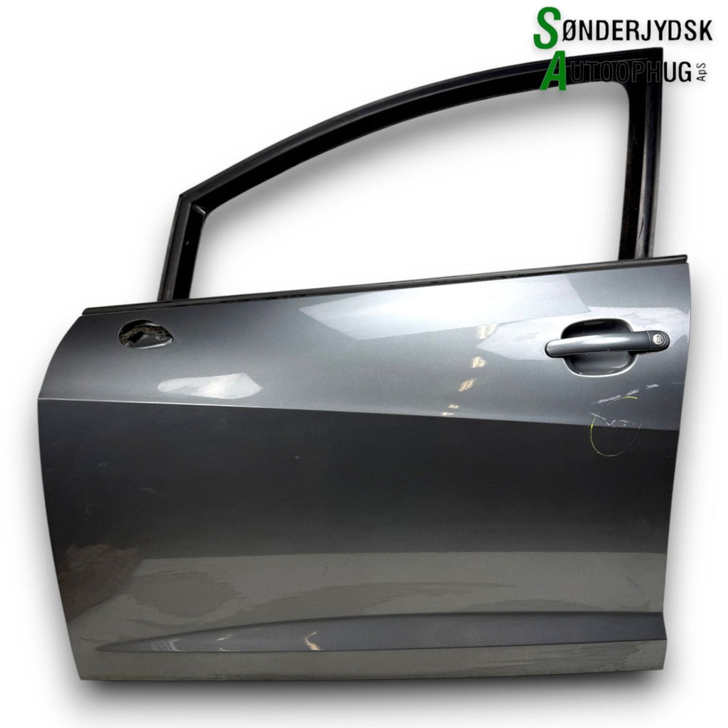 Seat Ibiza Fordør V Med OEM Nr. 6J4831055 Fra Seat Ophugger