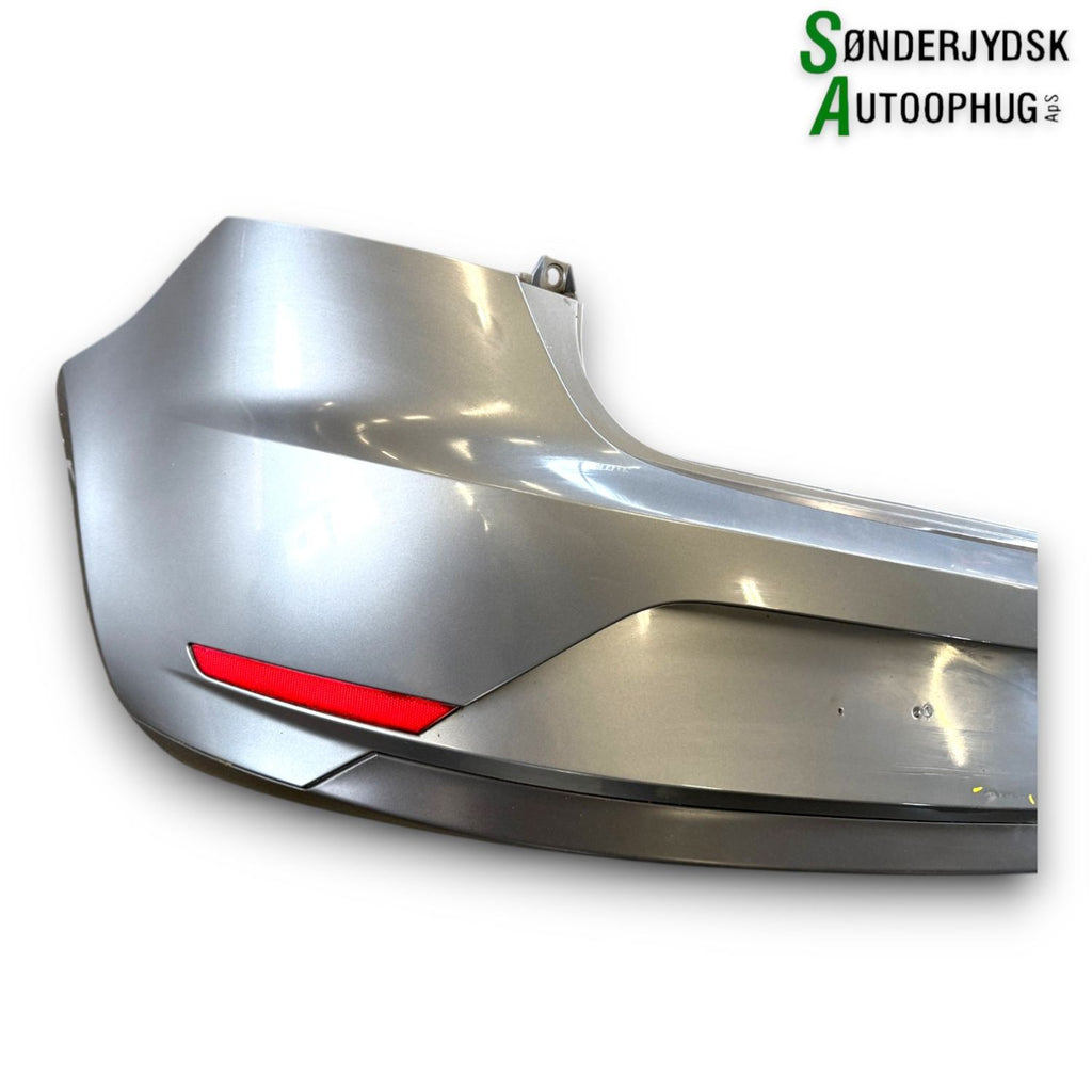 Seat Ibiza Bagkofanger Med OEM Nr. 6J4807421EGRU Fra Seat Ophugger
