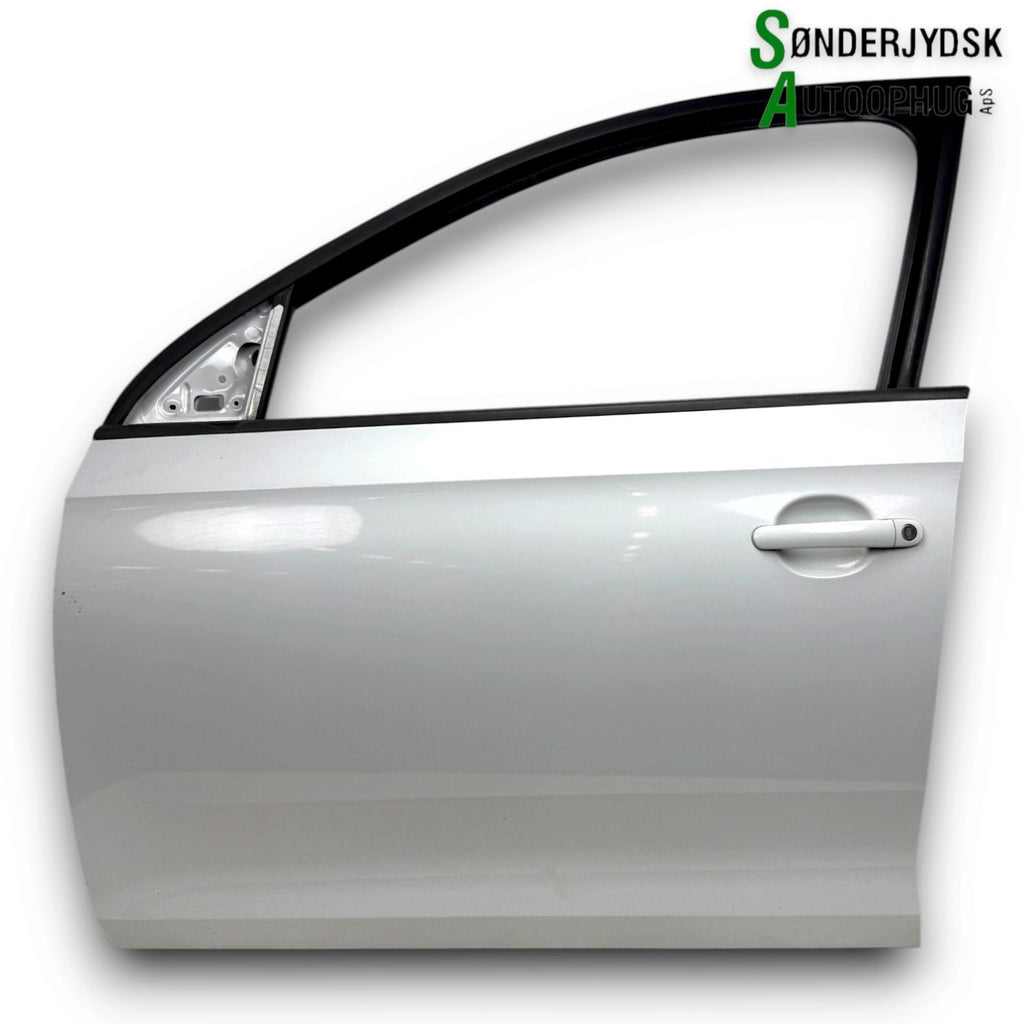 Skoda Rapid Fordør V Med OEM Nr. 5JA831051C Fra Skoda Ophugger