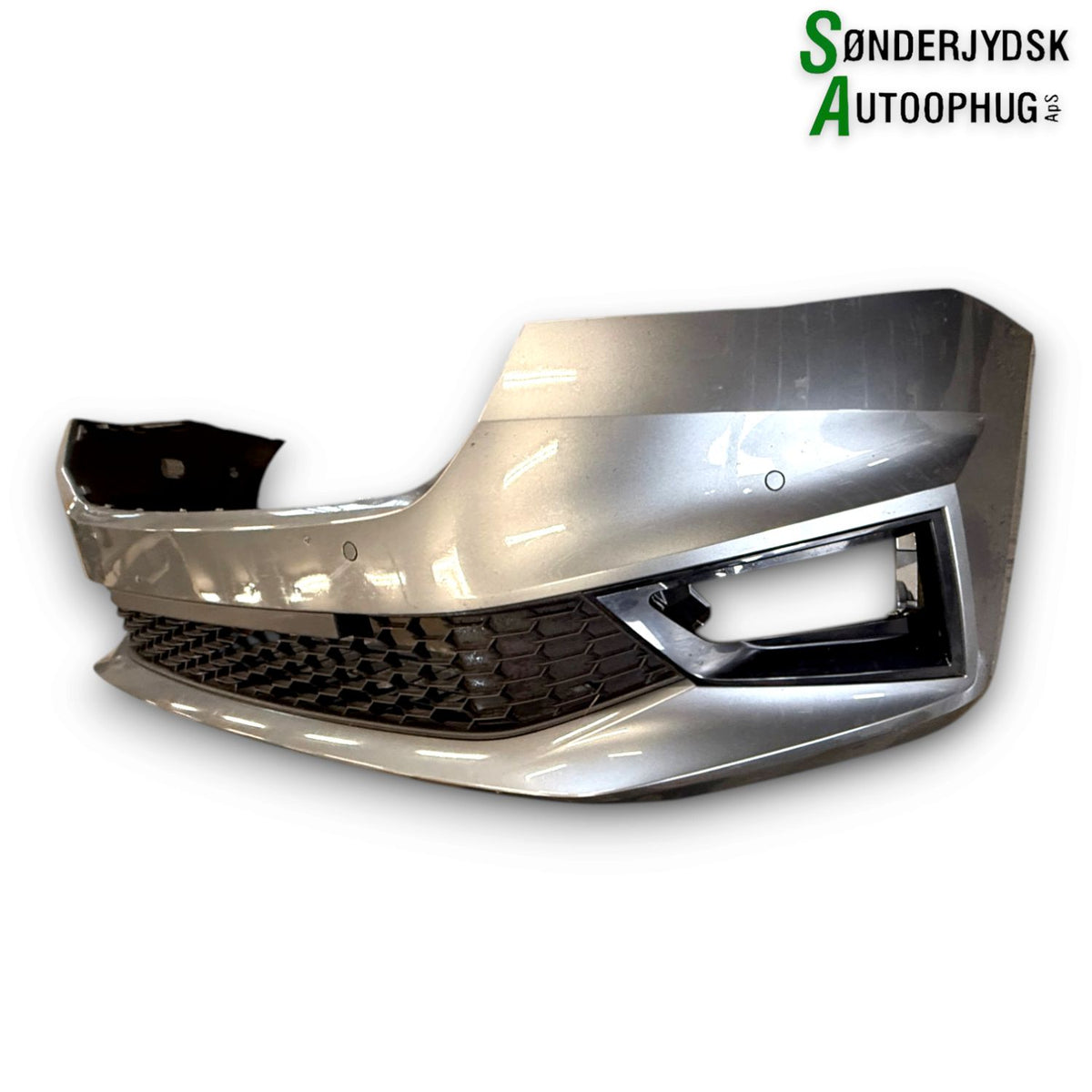 Skoda Fabia Forkofanger Med OEM Nr. 6VA807217G Fra Skoda Ophugger